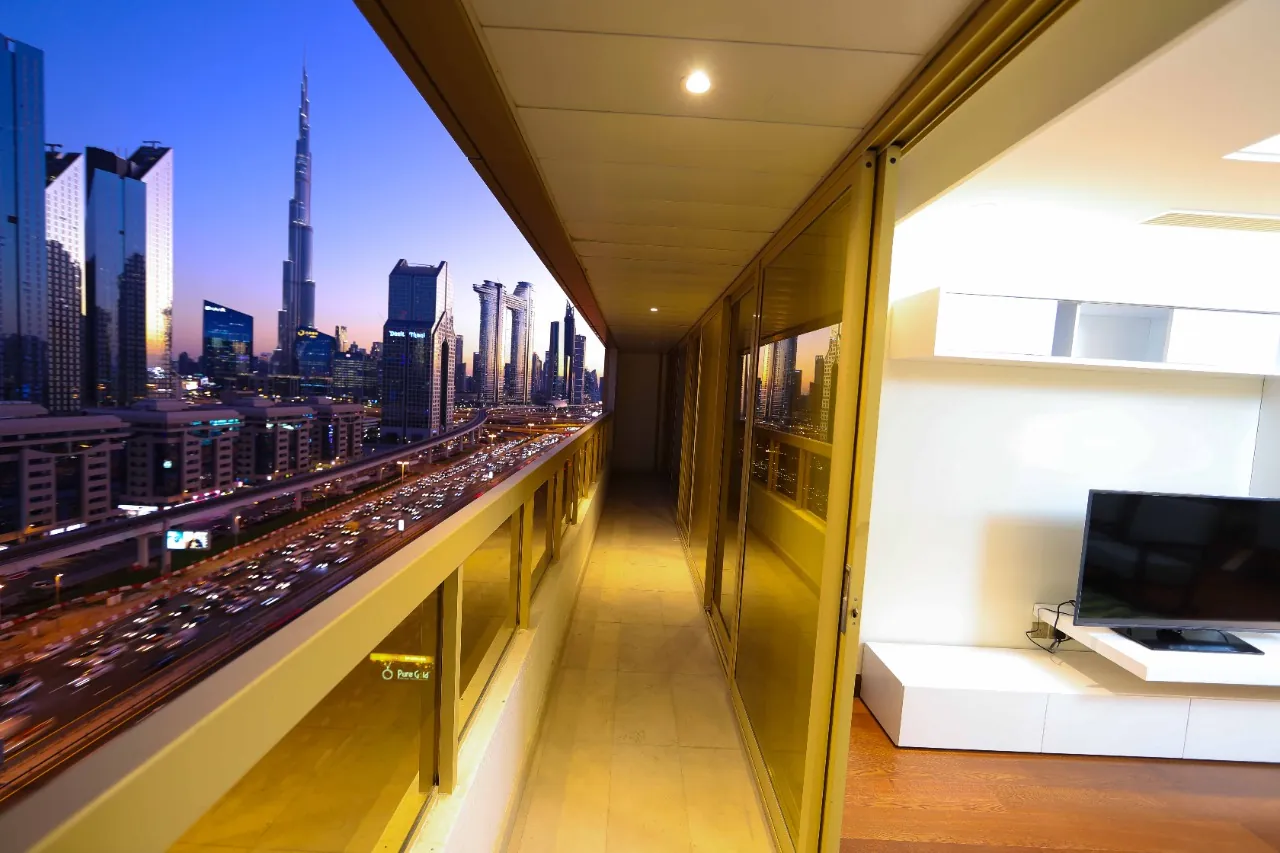Balcony at number one Tower